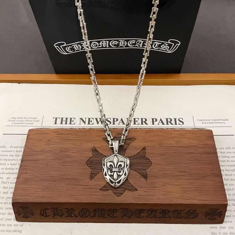 Ch**me He**ts necklaces